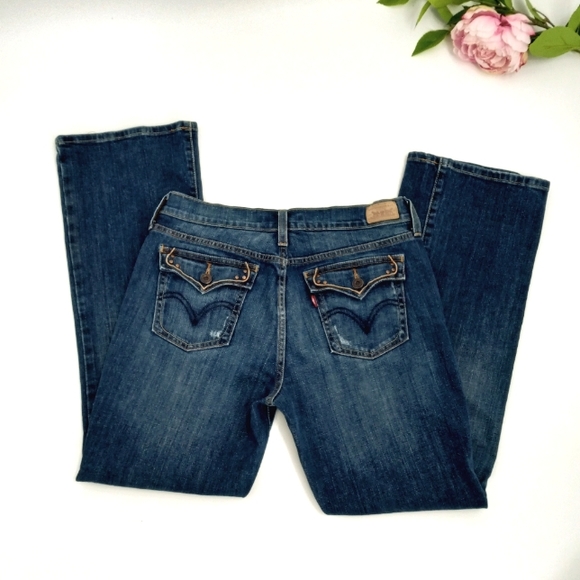 LEVI'S Curvy Stud & Piping Detail Flap Back Pocket Distressed Dark Wash Jeans 8 - Picture 4 of 9